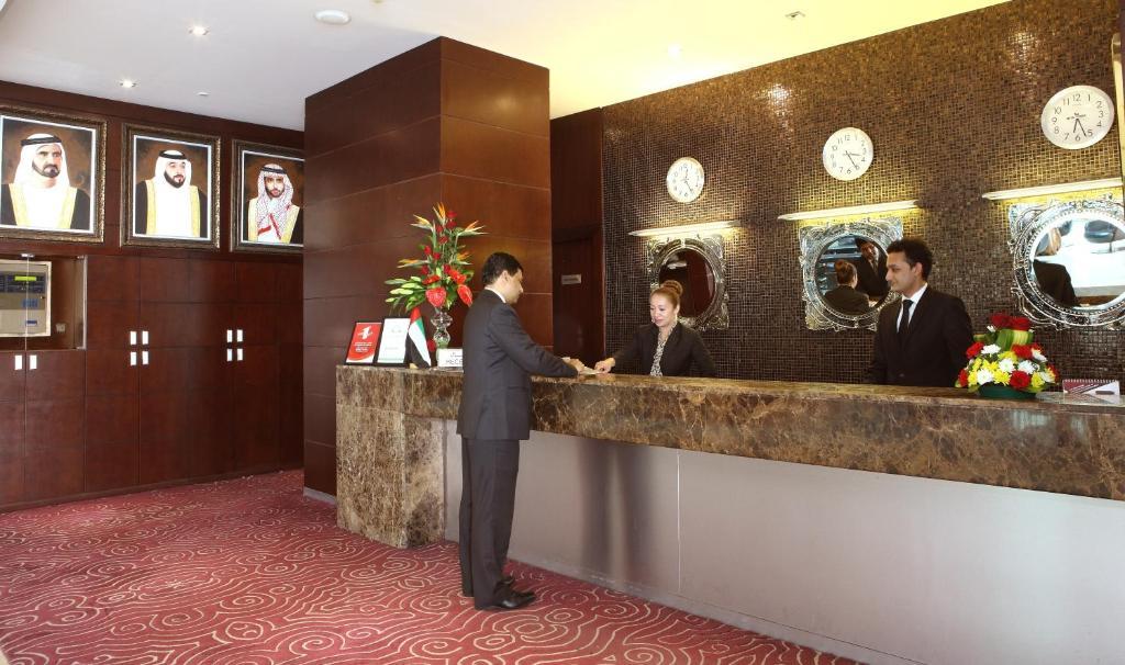 Royal Ascot Hotel Apartment - Kirklees 2 Dubai Exterior foto